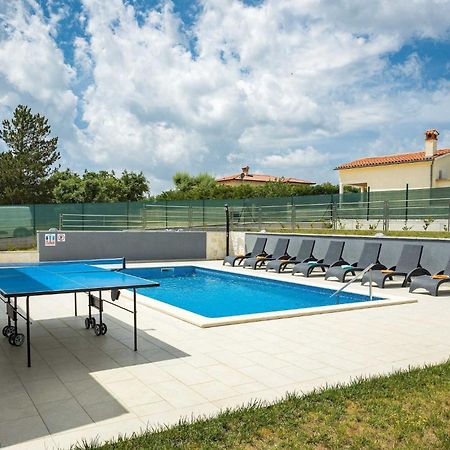 Holiday Home Greta 라빈 외부 사진