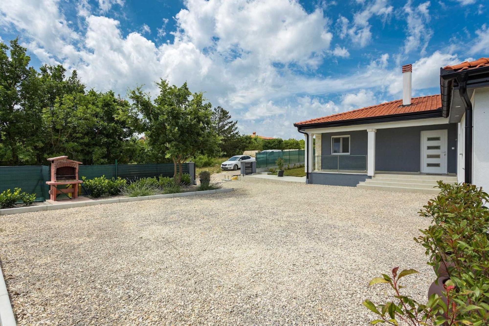 Holiday Home Greta 라빈 외부 사진