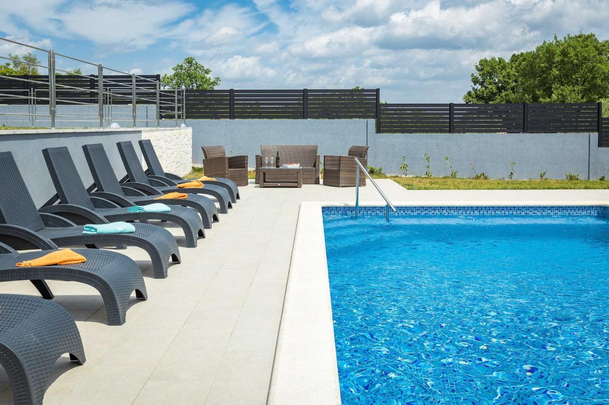 Holiday Home Greta 라빈 외부 사진